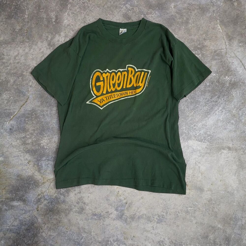 Vintage‎ 90s Green Bay Packers "Titletown Hey" Tee.